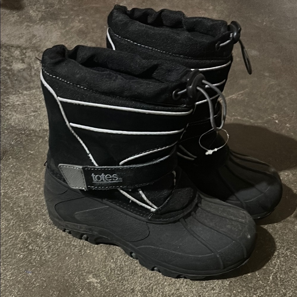 Totes Black Insulated Waterproof Boots